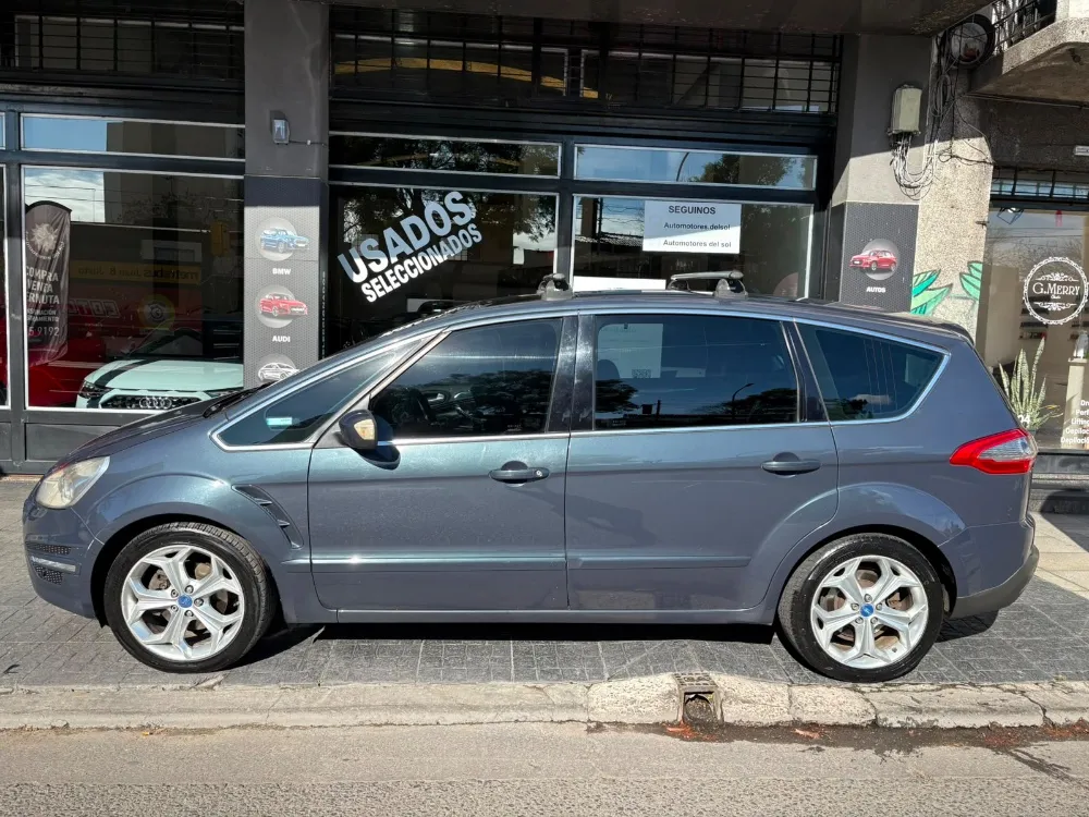 Ford S-Max  Titanium 2.3L At — foto 8