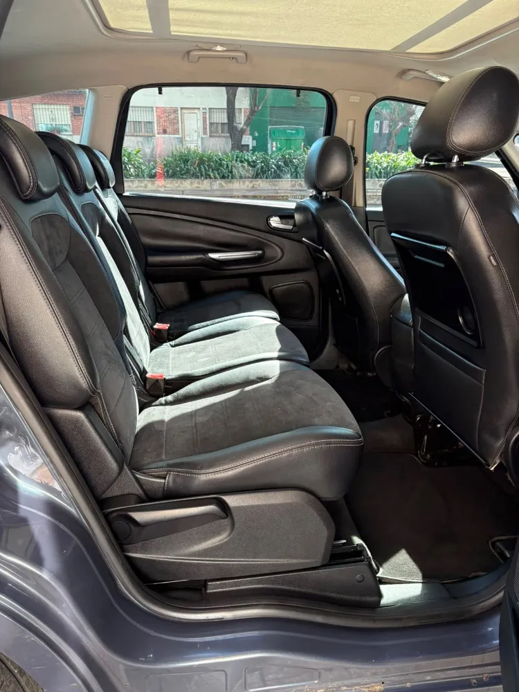 Ford S-Max  Titanium 2.3L At — foto 10