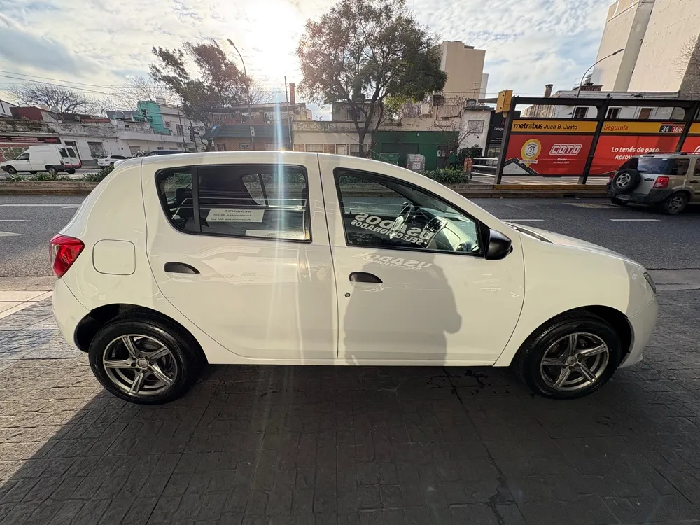 Renault Sandero 1.6 Authentique — foto 3