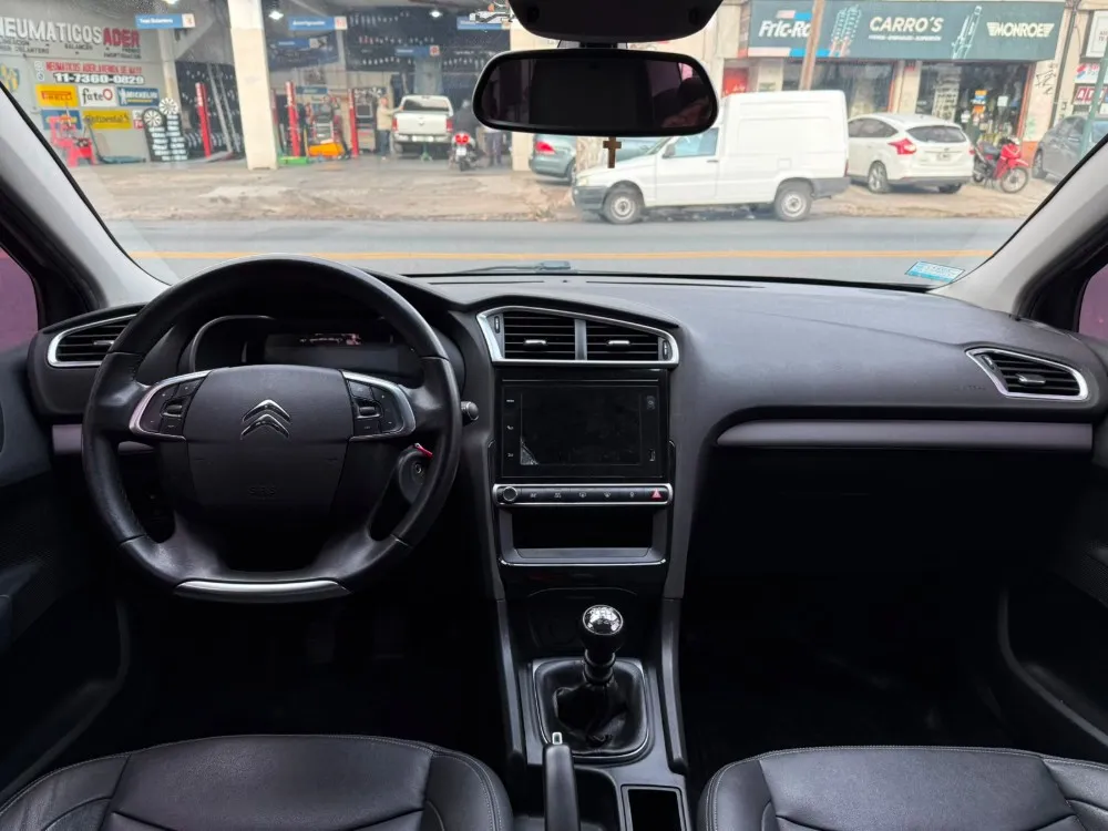 Citroën C4 LOUNGE HDI 115 MT6 FEEL PACK AM19.5 — foto 10