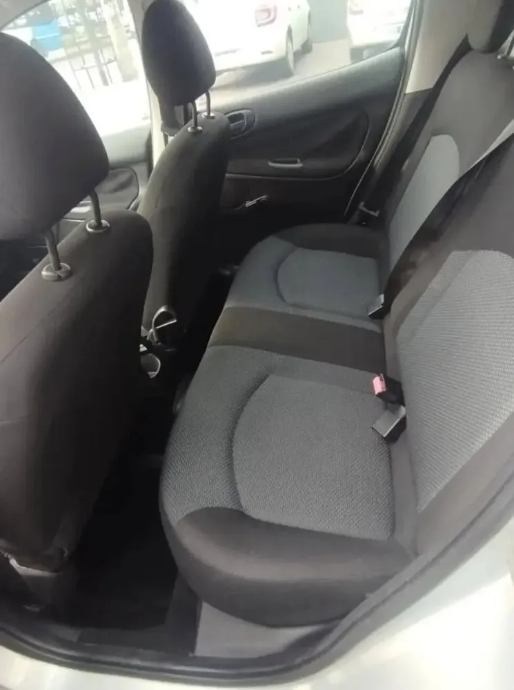 Peugeot 207 COMPACT XS 1.6 5P — foto 8