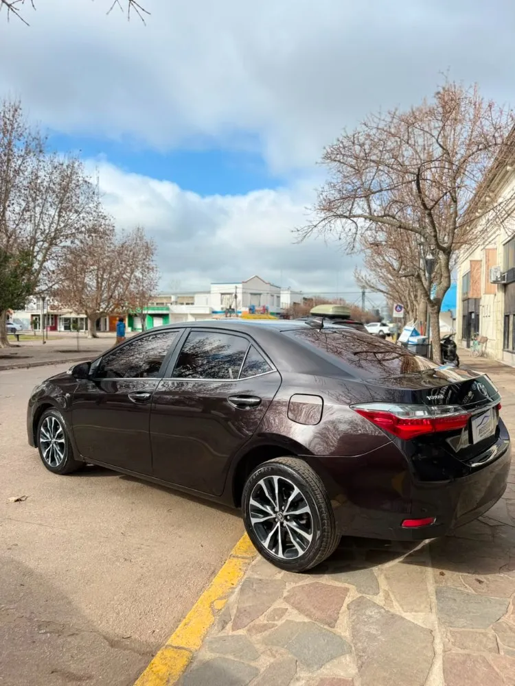 Toyota Corolla SE-G — foto 9