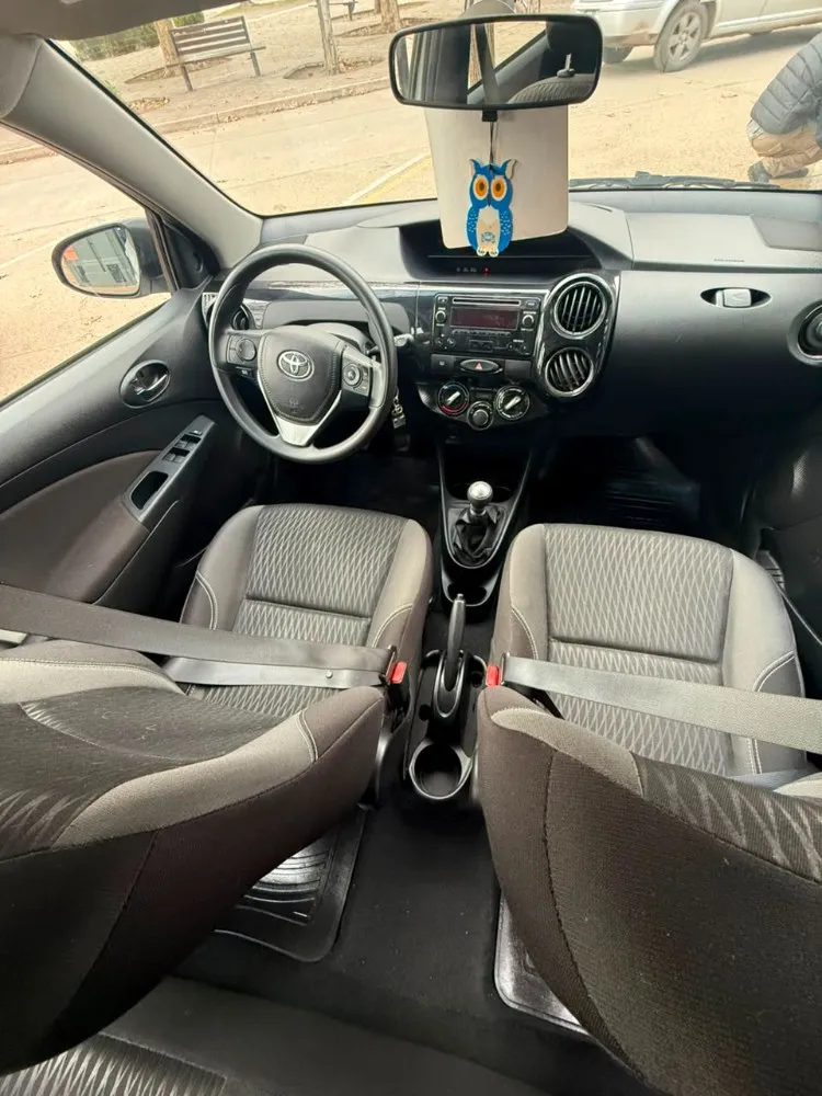 Toyota Etios XLS — foto 7