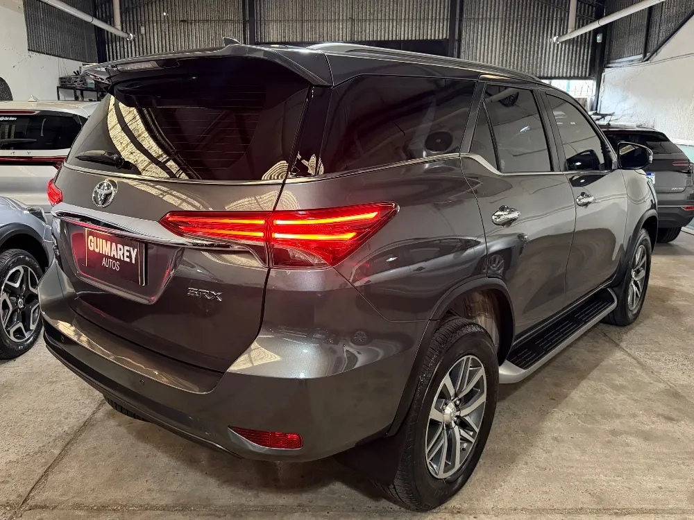 Toyota SW4 SRX 2.8 TDI — foto 5