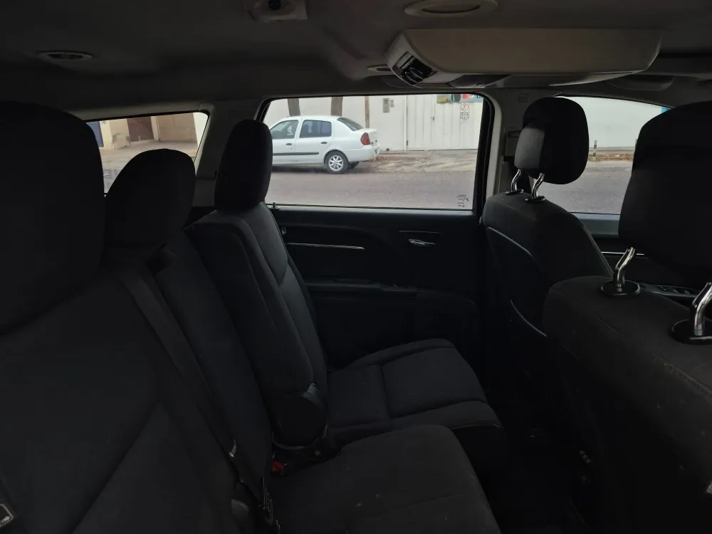 Dodge Journey SXT — foto 6