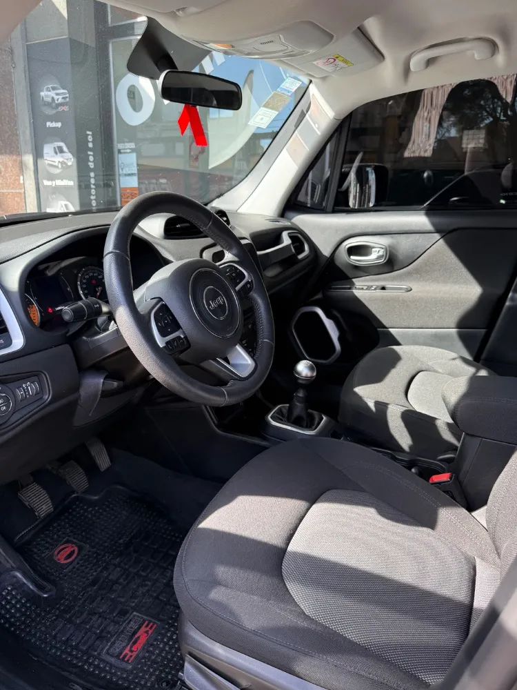 Jeep Renegade Sport — foto 10