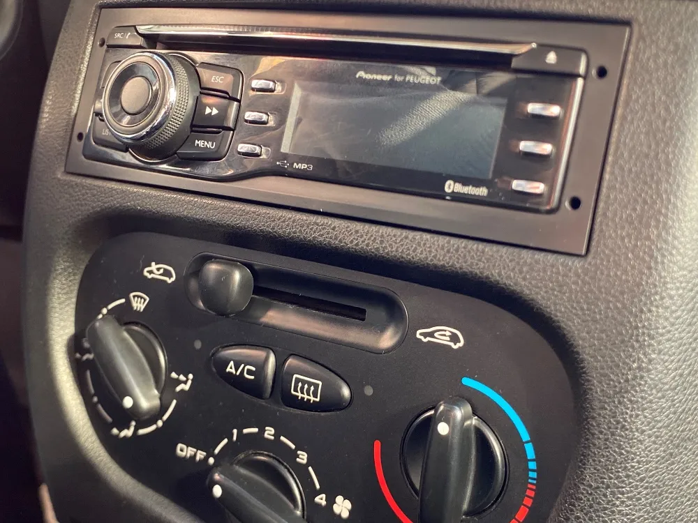 Peugeot 207 COMPACT 1.4 5P XS/ALLURE — foto 16