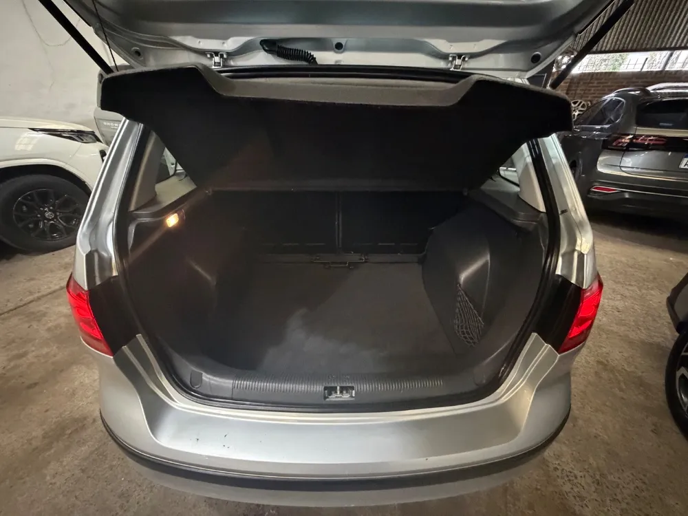 Volkswagen SURAN 5P 1,6 Comfortline — foto 10