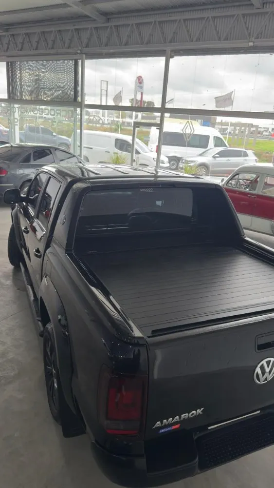 Volkswagen AMAROK PICK - UP D/C 3,0 Diesel V6 4X4 8AT Black Style 258CV — foto 3