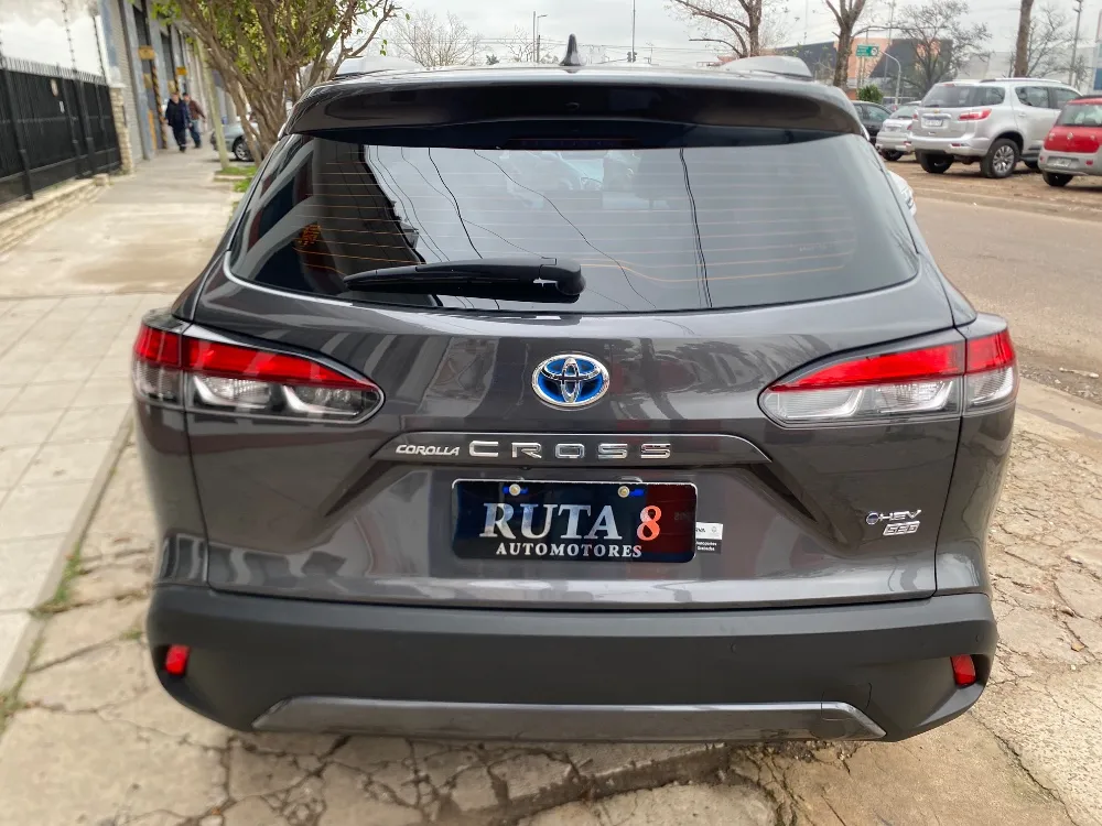 Toyota COROLLA CROSS 5P Hev 1,8 Seg Ecvt 2024 — foto 2