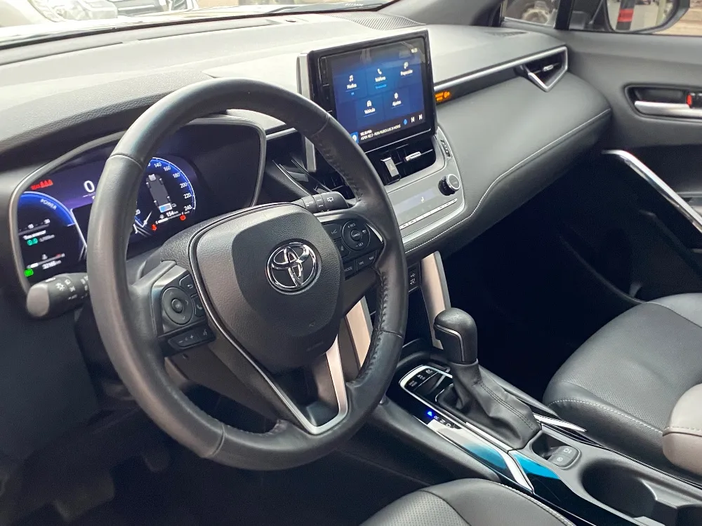 Toyota COROLLA CROSS 5P Hev 1,8 Seg Ecvt 2024 — foto 8