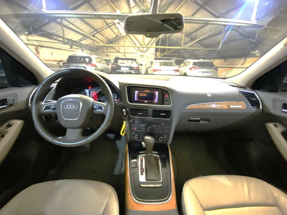 Audi Q5 3.2 FSI QUATTRO — foto 8
