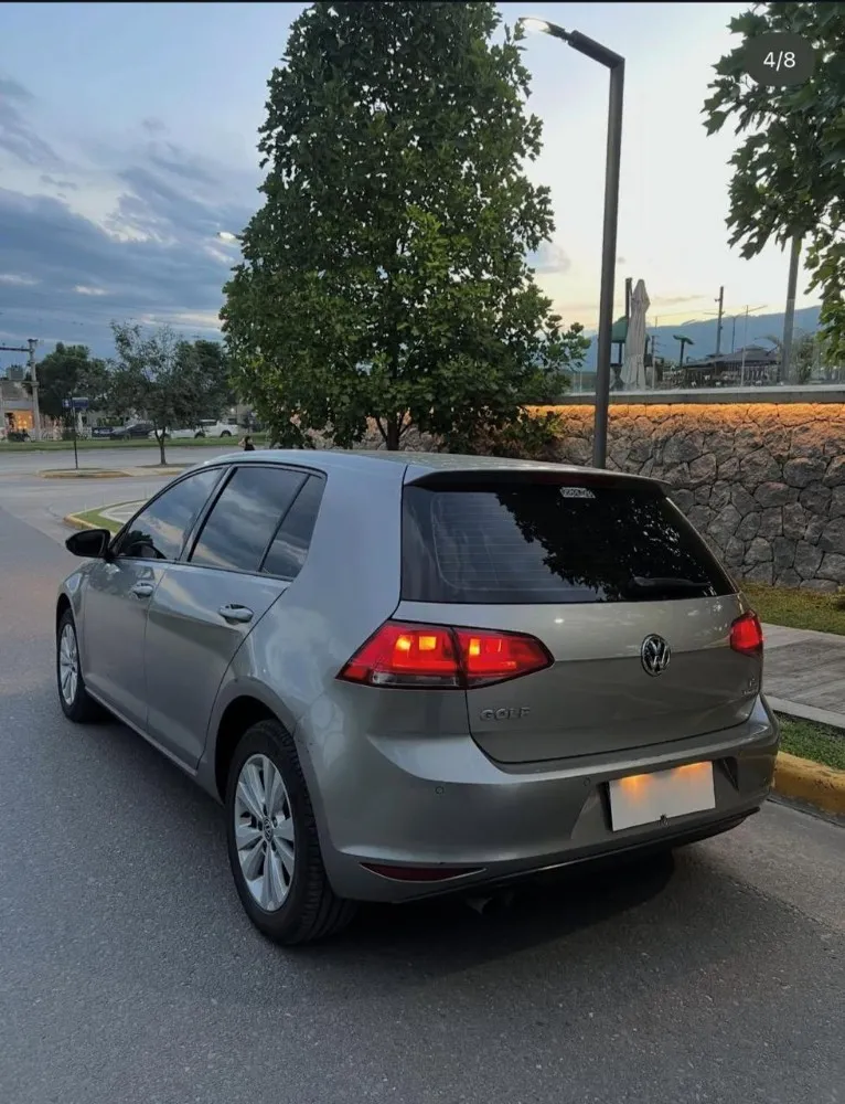 Volkswagen Golf 5P 1,4 TSI Comfortline DSG — foto 4