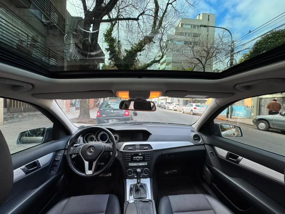 Mercedes-Benz C-Class Avantgarde 1.8 c250 — foto 7