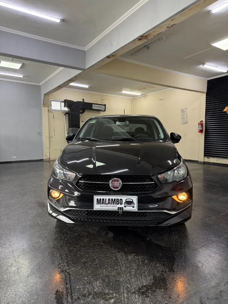 Fiat Cronos 1.8 16v Precision — foto 7
