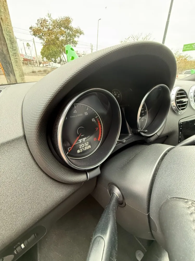 Audi TT 1.8 T-FSI — foto 4