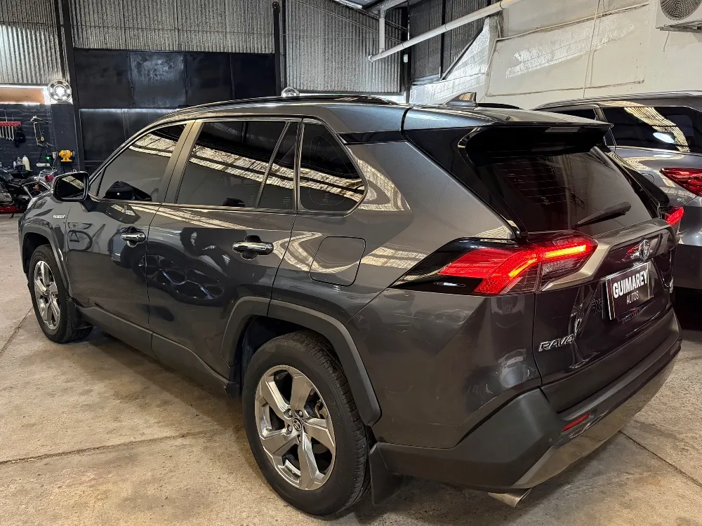 Toyota RAV - 4 5P 2,5 Limited 4X4 CVT Hybrid — foto 3