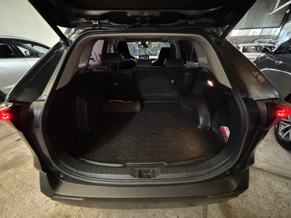 Toyota RAV - 4 5P 2,5 Limited 4X4 CVT Hybrid — foto 10
