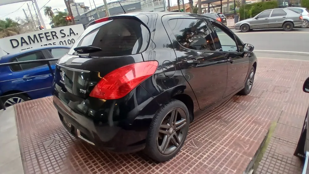 Peugeot 308 5P 1,6 THP Feline 2015 — foto 3