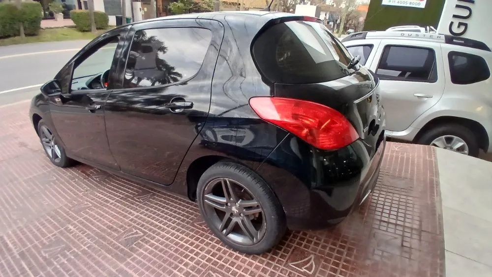 Peugeot 308 5P 1,6 THP Feline 2015 — foto 4