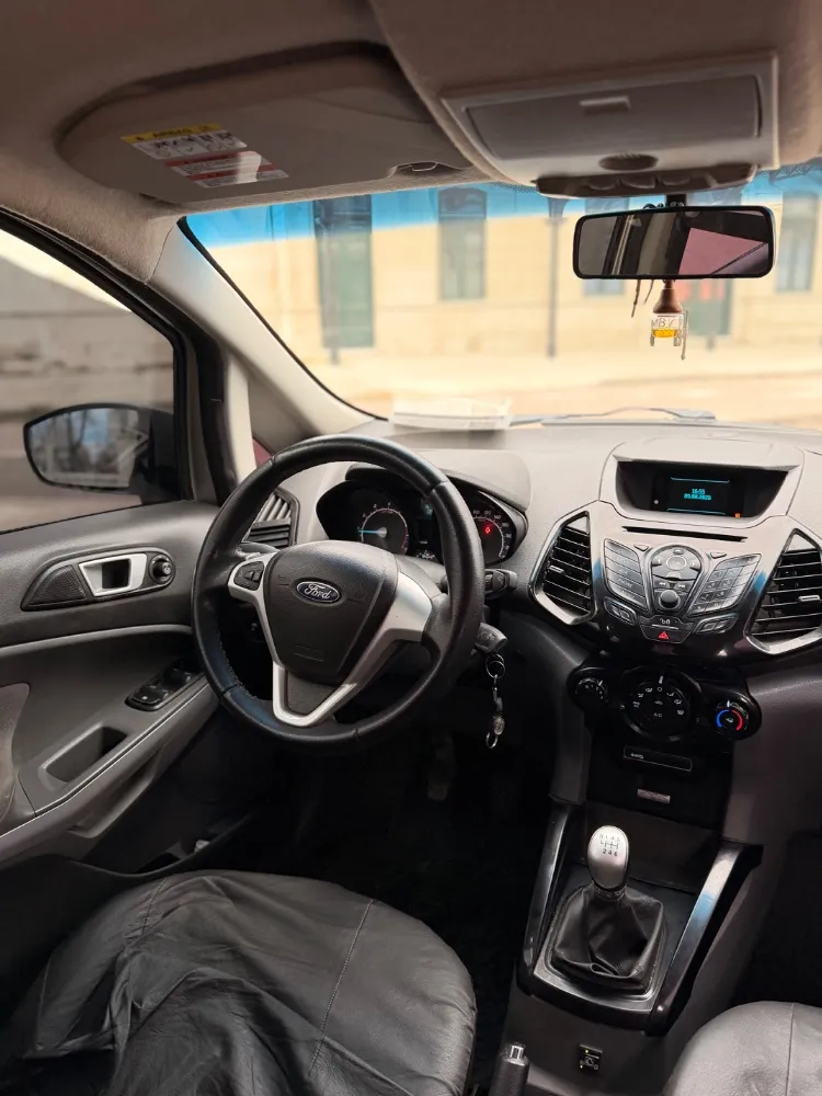 Ford ECOSPORT — foto 8