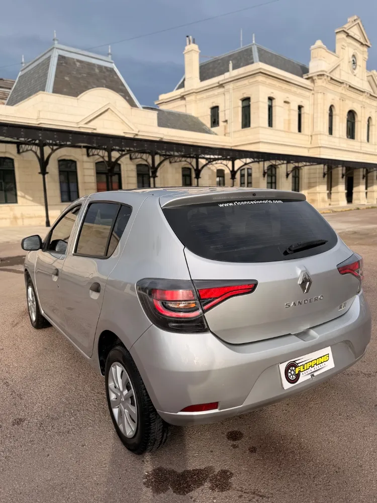Renault SANDERO 5P 1,6 16V Life 2022 — foto 4
