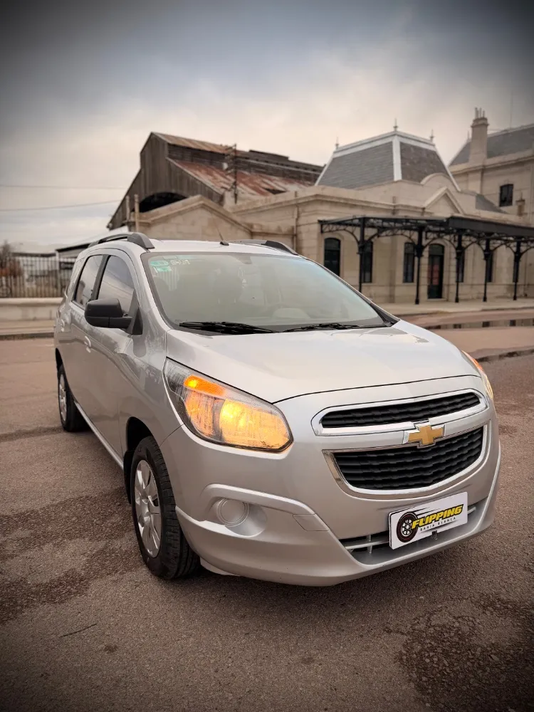 Chevrolet SPIN 5P 1,8 Lt 2018 — foto 4