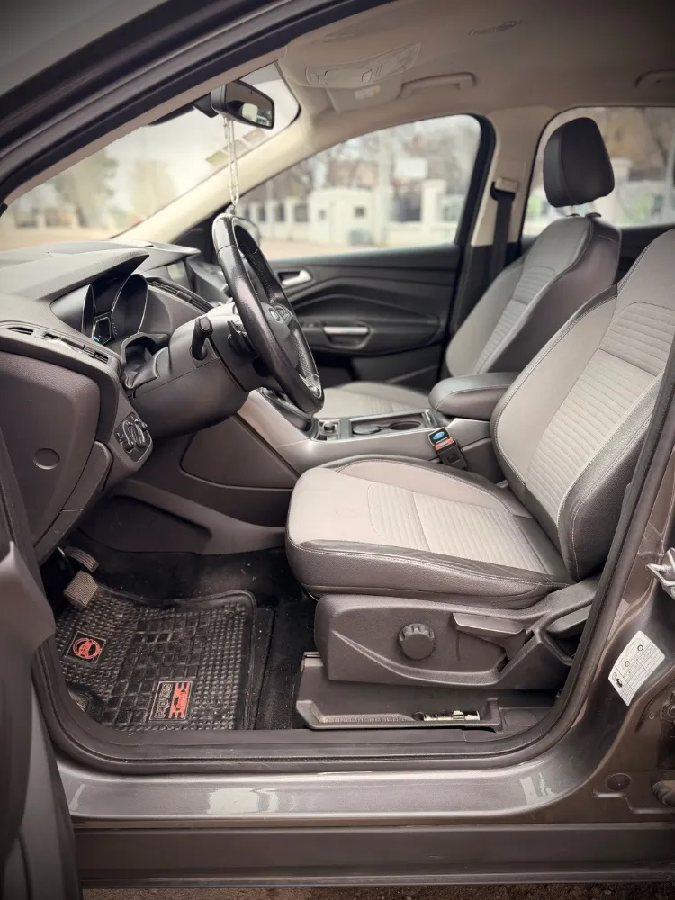 Ford KUGA 5P 1,6 4X4 Sel AT — foto 6