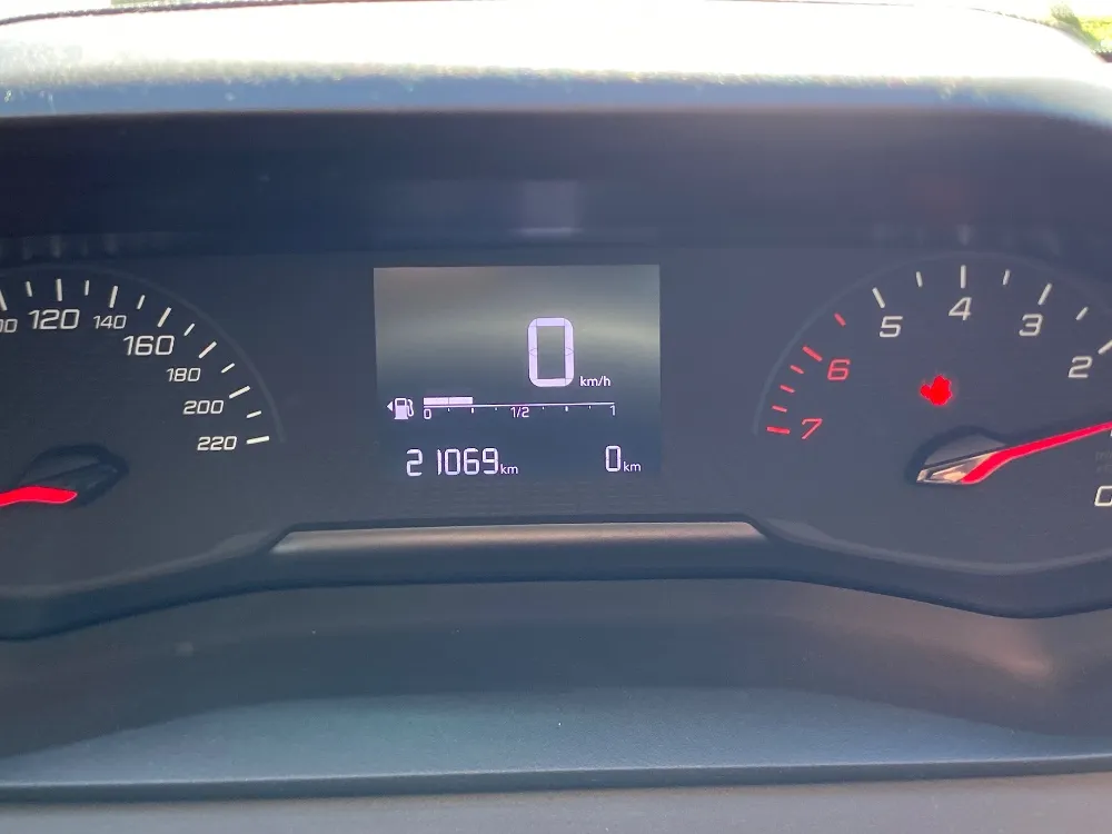 Peugeot 208 L/24 1.6 ACTIVE PACK — foto 7