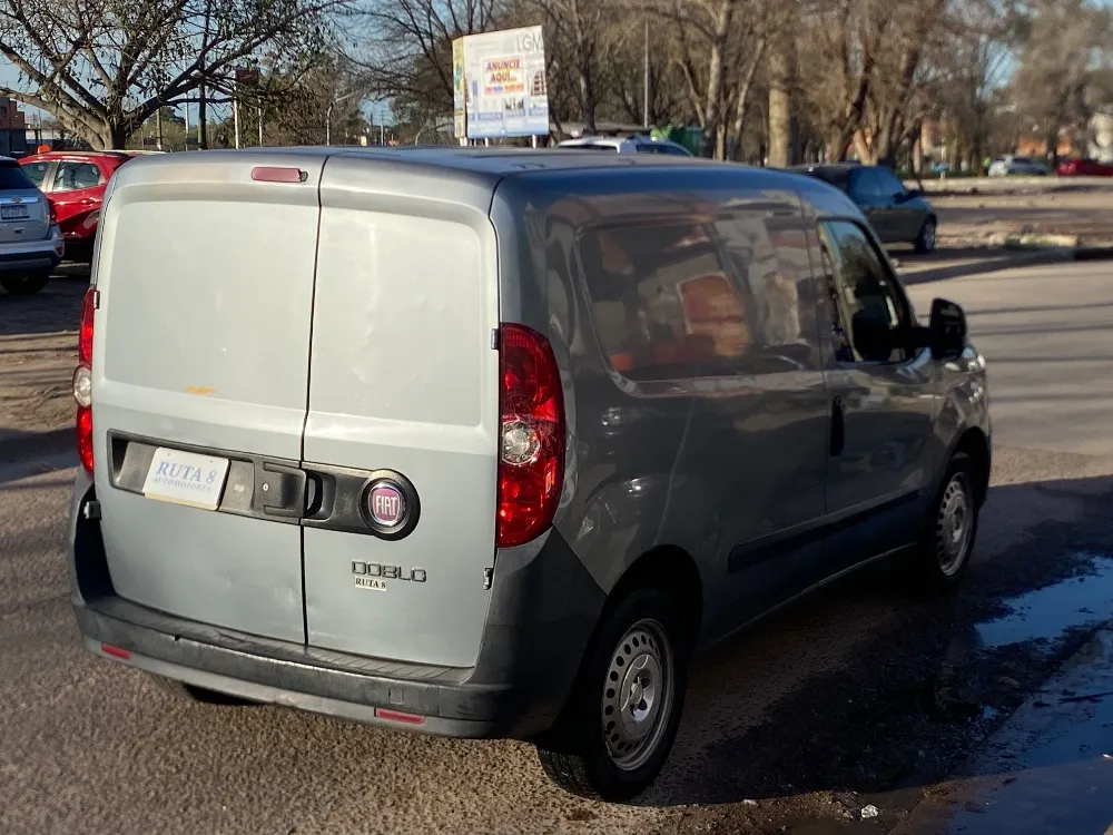 Fiat DOBLÓ CARGO 2P 1,4 16V Active — foto 2
