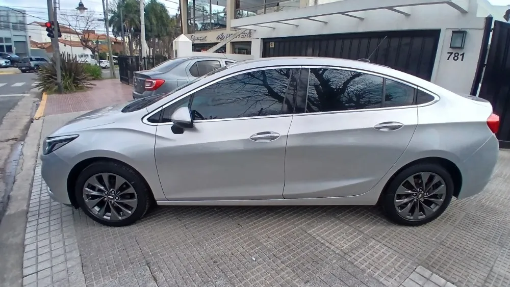 Chevrolet CRUZE 4P 1,4 T Ltz MT 2018 — foto 3