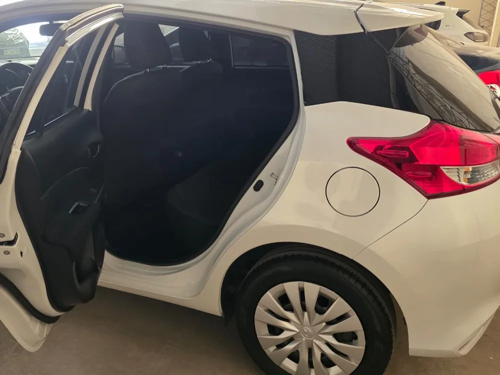 Toyota YARIS 5P 1,5 Xs CVT 2023 — foto 5