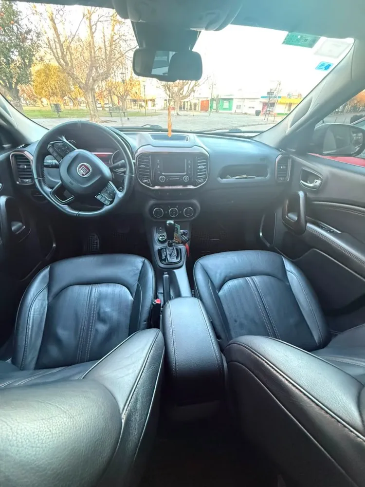 Fiat Toro VOLCANO 4X4 — foto 2