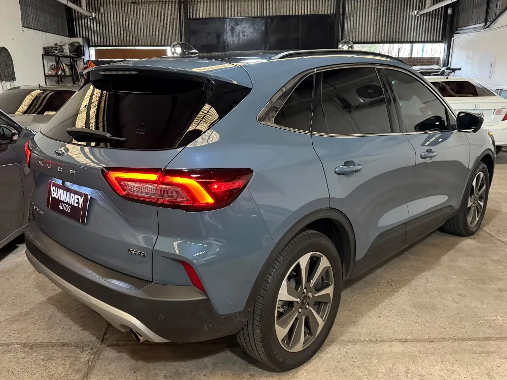 Ford KUGA 2.5 Platinum Hibrida 4X4 At — foto 3