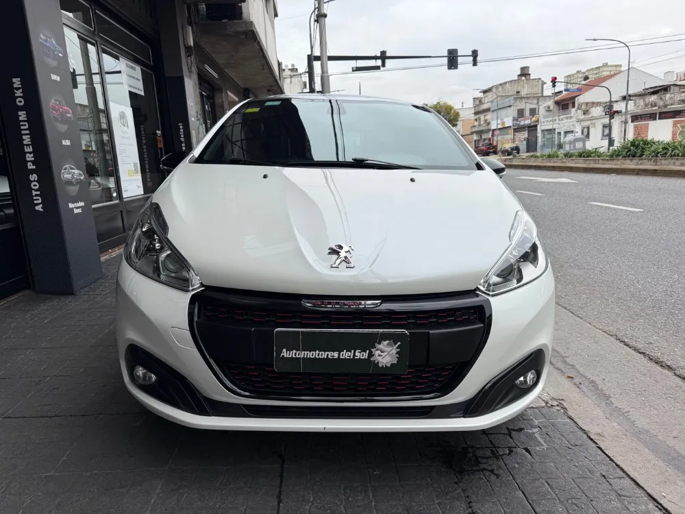 Peugeot 208 5P 1,6 THP Gt — foto 2