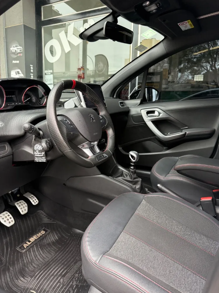 Peugeot 208 5P 1,6 THP Gt — foto 10