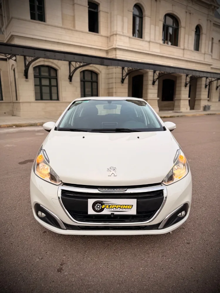 Peugeot 208 — foto 5