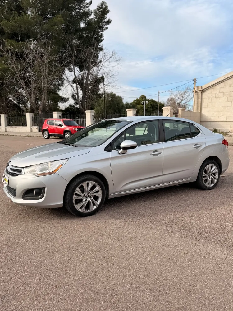 Citroën C4 — foto 11