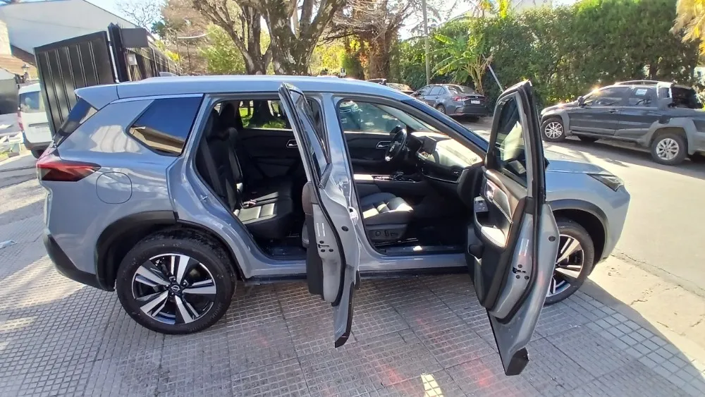 Nissan XTRAIL 5P 2,5 4X4 Exclusive CVT 2023 — foto 8