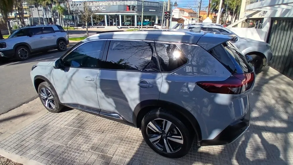 Nissan XTRAIL 5P 2,5 4X4 Exclusive CVT 2023 — foto 9