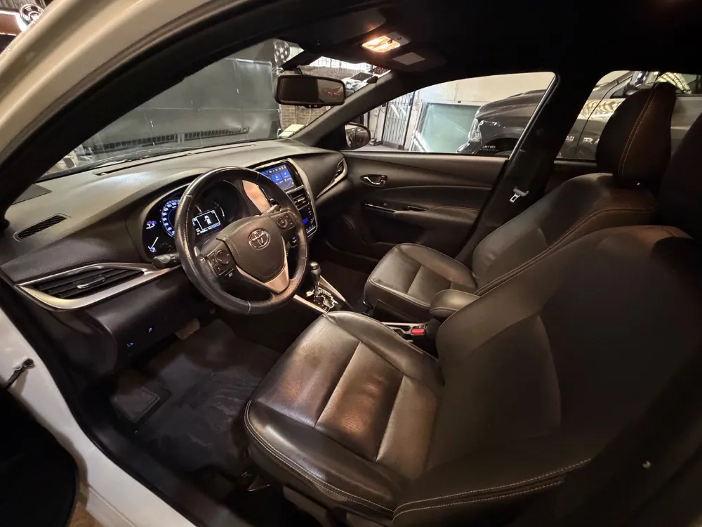 Toyota YARIS 5P 1,5 Xls Pack CVT — foto 11