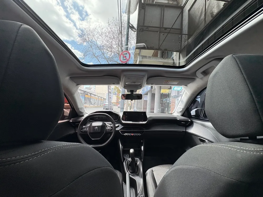 Peugeot 208 5P 1,6 Active 2020 — foto 11