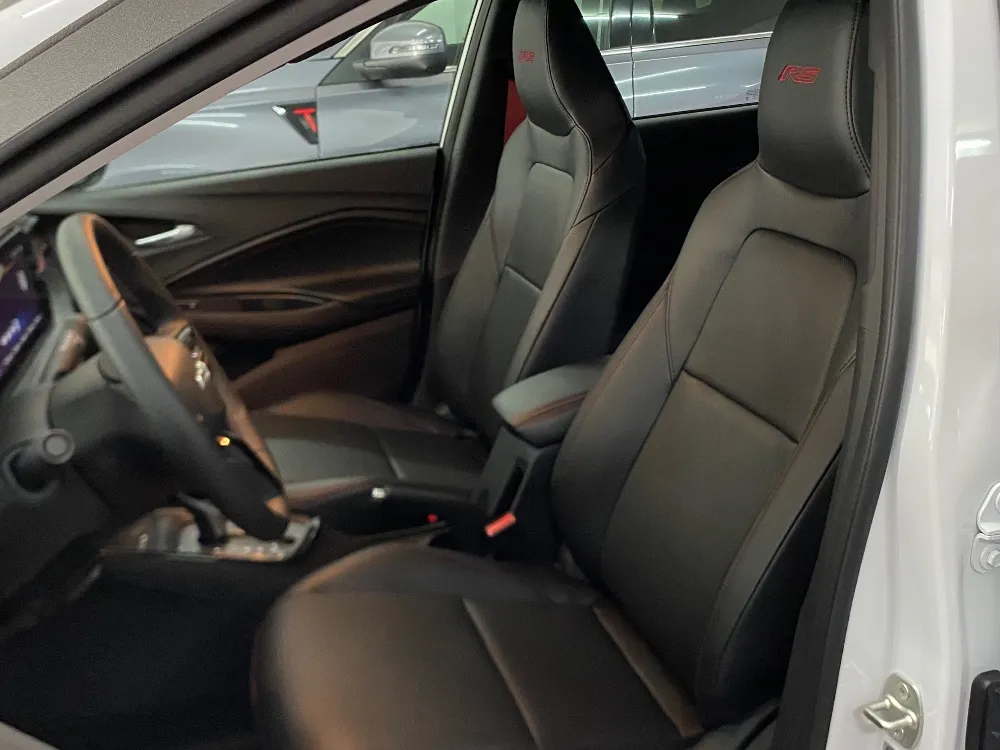 Chevrolet SONIC 5P 1,0 T Rs AT — foto 13