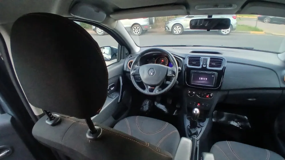 Renault SANDERO STEPWAY 5P 1,6 16V Privilege  2015 — foto 2