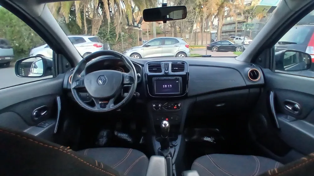 Renault SANDERO STEPWAY 5P 1,6 16V Privilege  2015 — foto 6