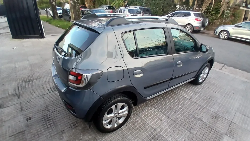 Renault SANDERO STEPWAY 5P 1,6 16V Privilege  2015 — foto 7
