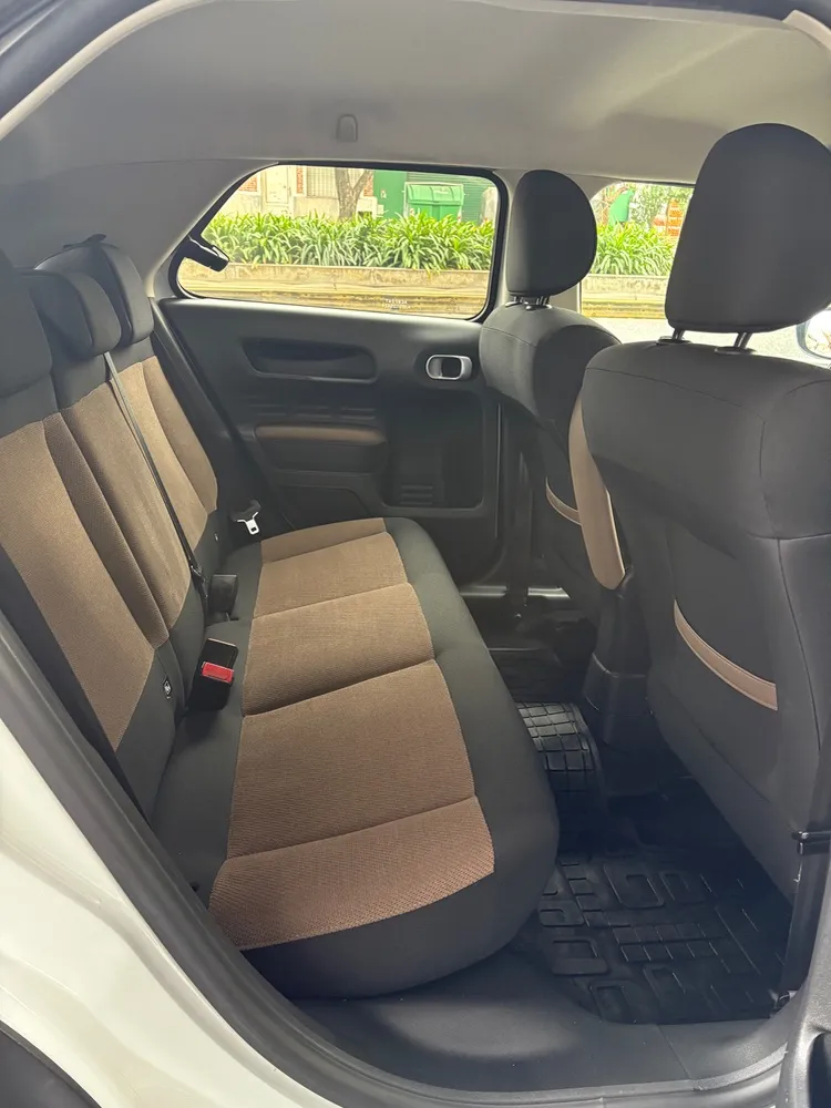 Citroën C4 Cactus 1.2 PURETECH 110 AT6 SHINE — foto 10