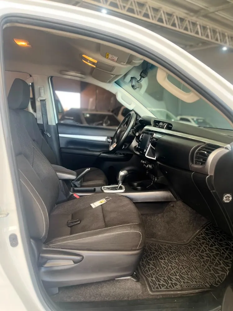 Toyota HILUX PICK - UP SRV 4X2 AT — foto 2