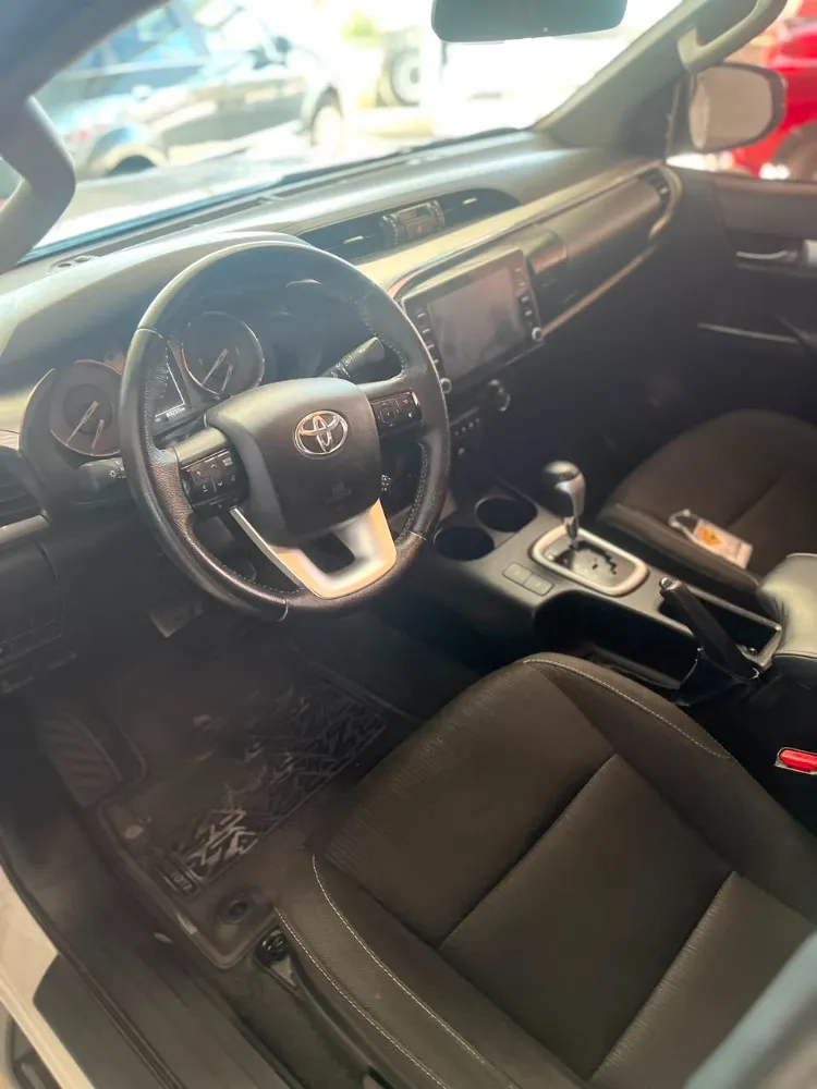 Toyota HILUX PICK - UP SRV 4X2 AT — foto 6