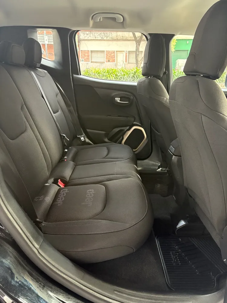 Jeep Renegade 1.8 L Sport — foto 9